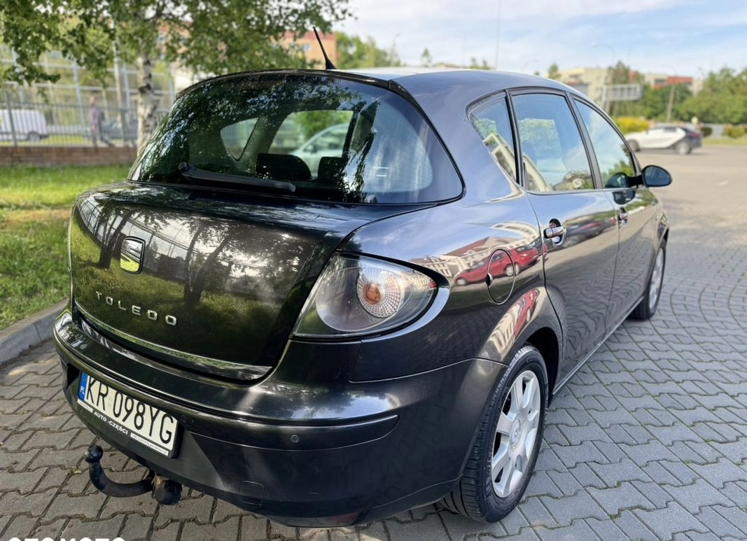 Seat Altea cena 10900 przebieg: 221000, rok produkcji 2006 z Kraków małe 106